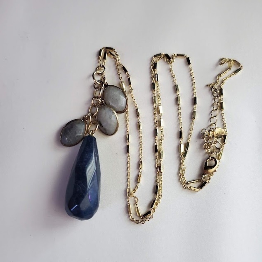 Loft Teardrop Natural Stone Pendant Necklace Blue Gray Faceted Gold Tone Boho